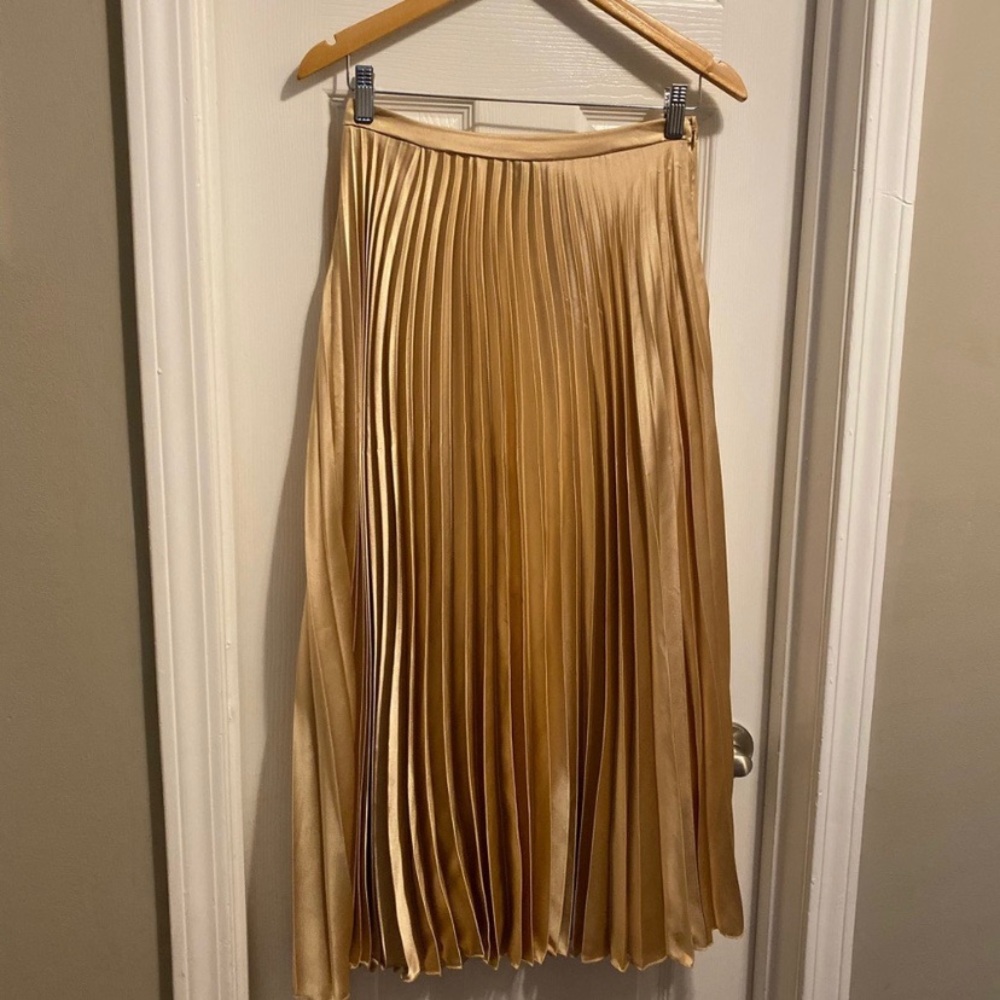 Pleated Midi Skirt